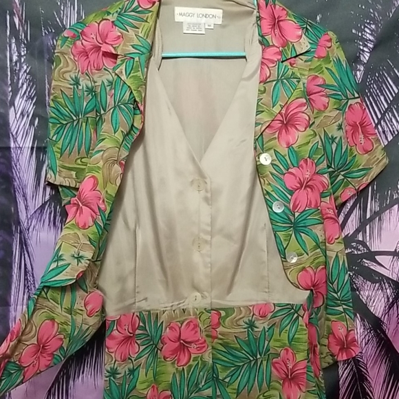 Maggy London Dresses & Skirts - NWOT Tropical Floral dress from Maggy London
